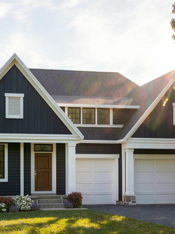 16737 Exterior Image Embcy5l7l Sd